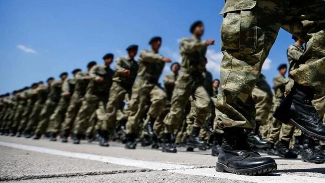 Askerlikte ‘kardeş’ düzenlemesi: İstediği yerde yapabilecek!