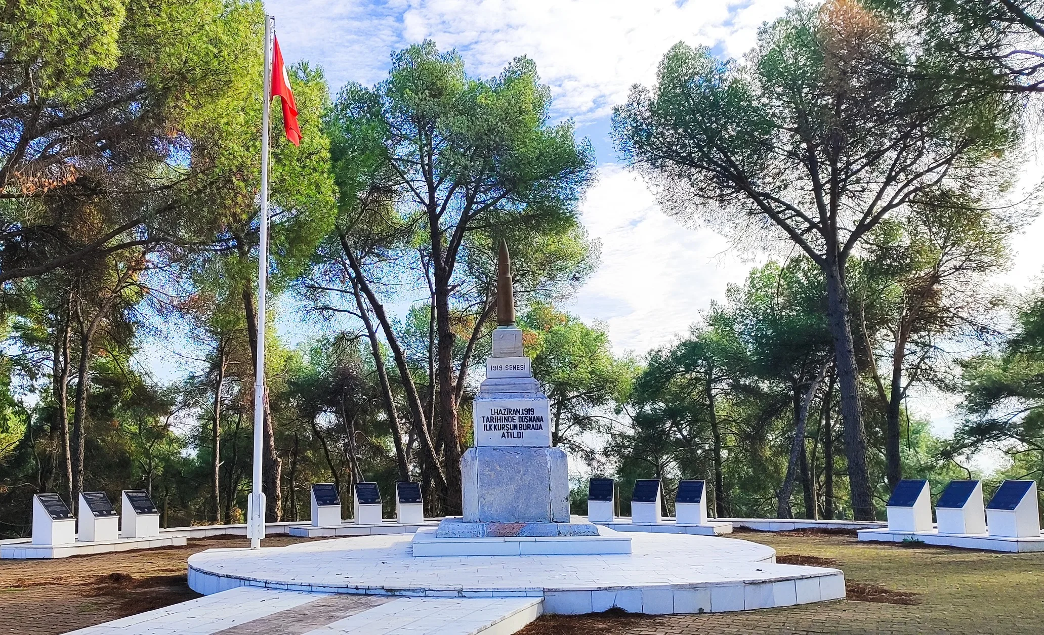 Milli Mücadelenin Simgelerinden İlk Kurşun Anıtı