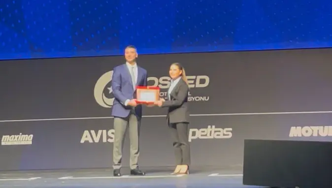 TOSFED’ten Yelda Cancı’ya plaket