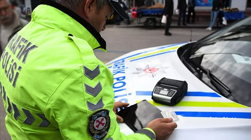 Trafik cezalarının artırılmasına yönelik düzenlemeleri de içeren kanun teklifi, TBMM Genel Kurulu’nda