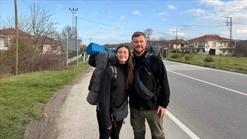 İngiltere’den Vietnam’a yürüyen 2 arkadaş, Samsun’a geldi