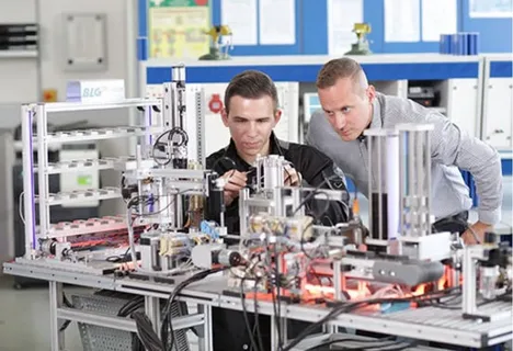 Dijital Fabrikanın Görünmez Gücü: Mekatronik