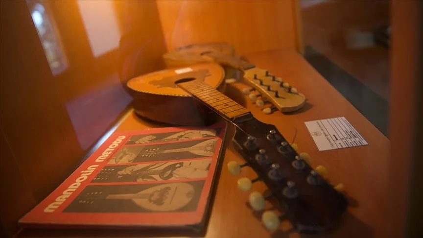 Osmaniye’de eğitim müzesine dönüştürülen 86 yıllık okul geçmişe yolculuk yaptırıyor