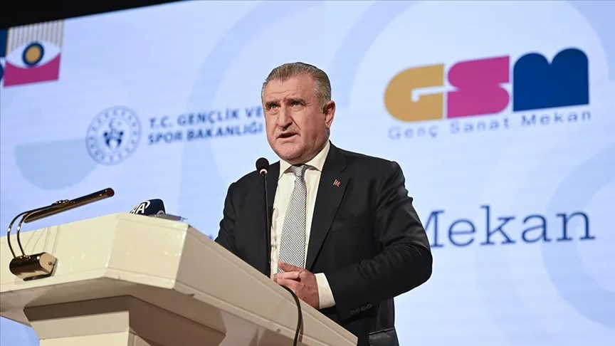 Gençlik ve Spor Bakanı Bak, Genç Sanat Mekan’ın tanıtım programına katıldı