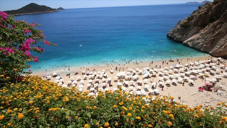 Antalya bu yıl 17 milyon 122 bin 548 ziyaretçi ağırladı