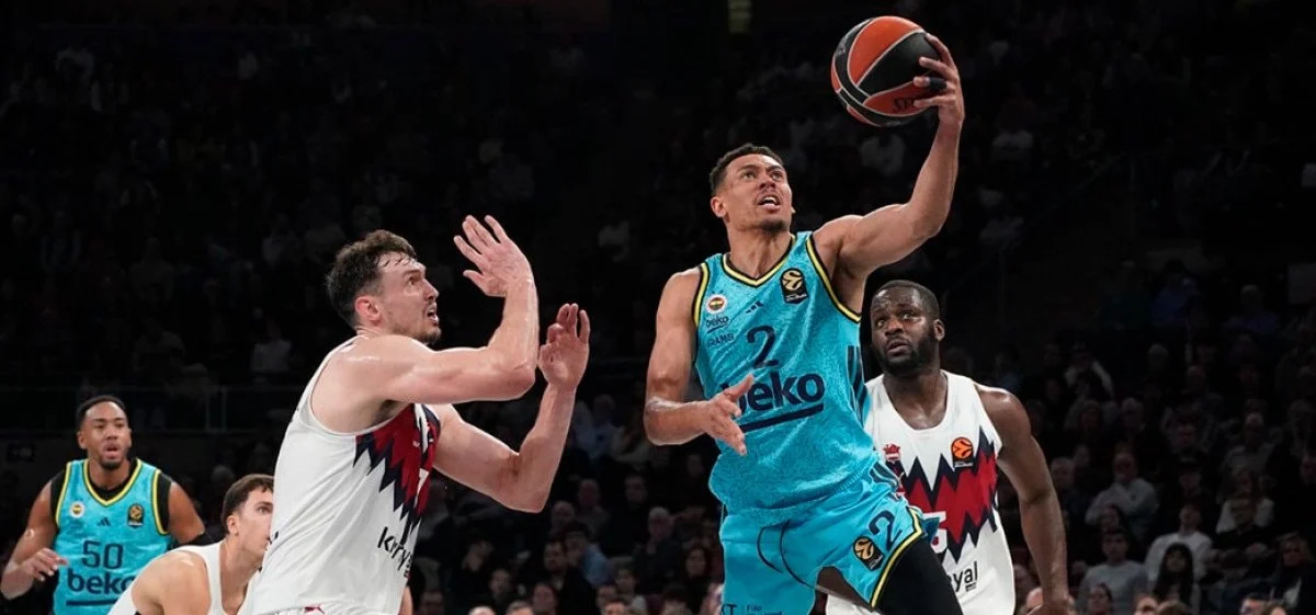 Fenerbahçe İspanya deplasmanında Baskonia’yı devirdi