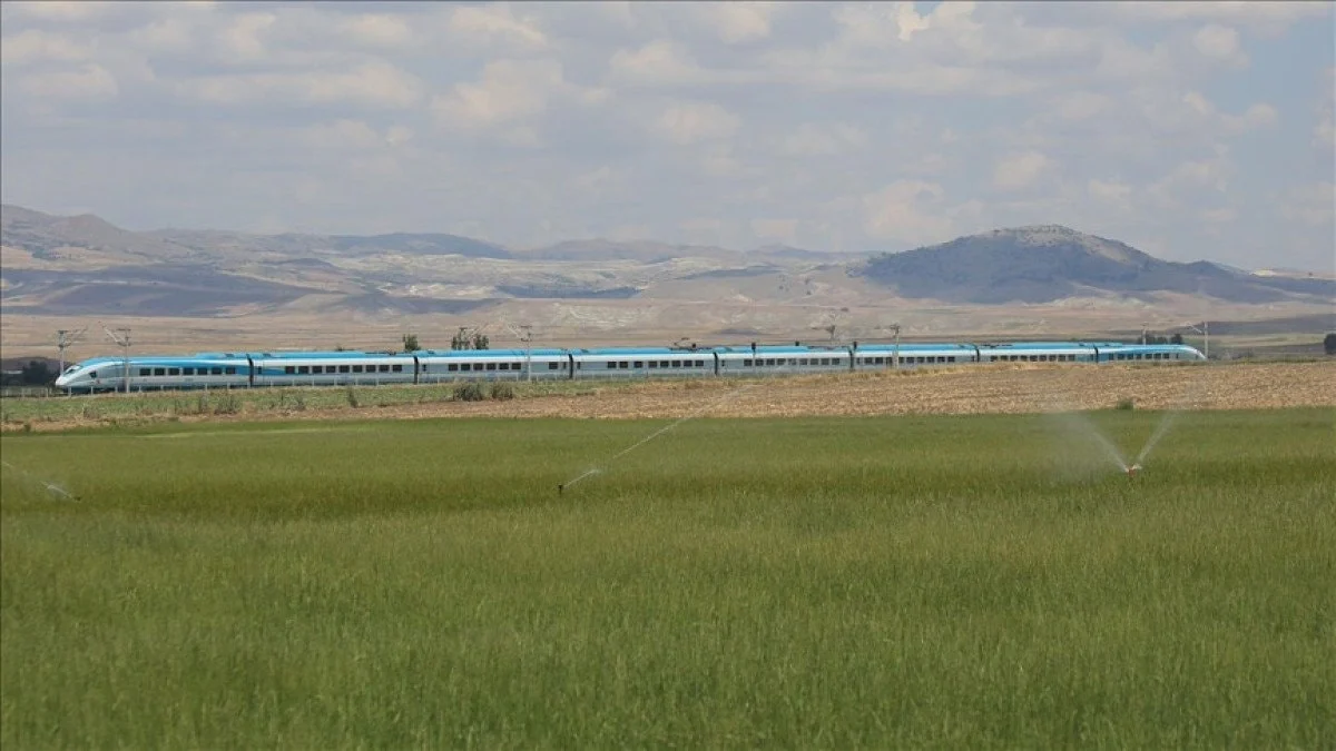 Türkiye, demir yolu projelerine 261 milyar liralık dev bütçe ayırıyor