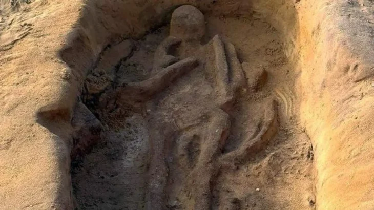 Anglo-Sakson Prensi Atıyla Birlikte Gömülmüş Halde Sizewell C Alanında Bulundu