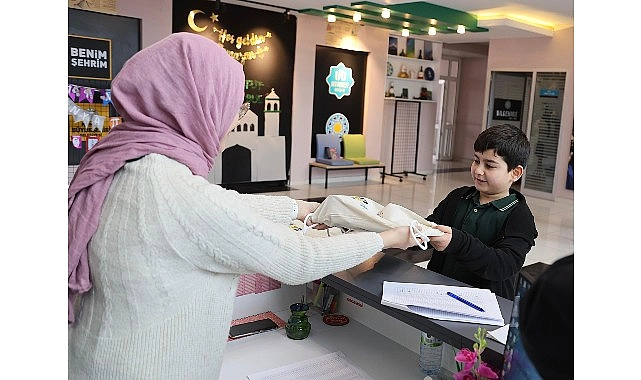 Çocukları İlk Oruç Hediyesiyle Sevindireceklerini Duyurdu