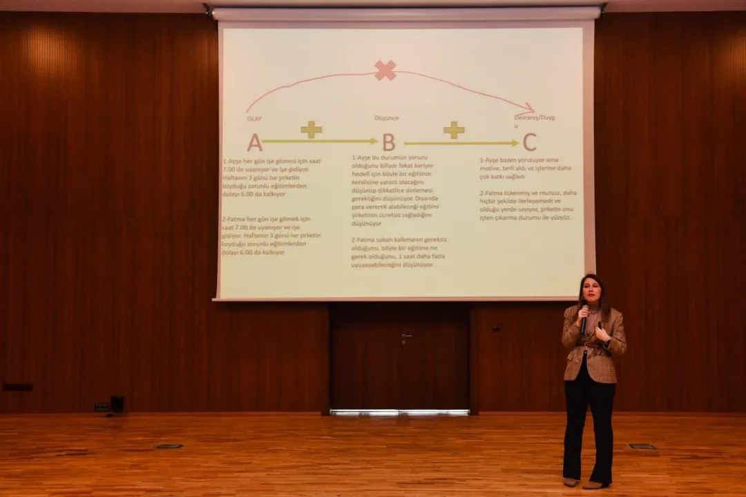 Altındağlı Kadınları Bilinçlendiren Seminer