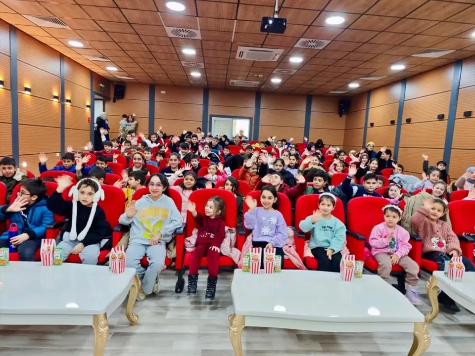 Darende’de Çocuklar Sinema Keyfi Yaşadı