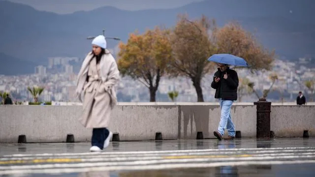 Yurt genelinde yağışla birlikte sıcaklıklar düşecek
