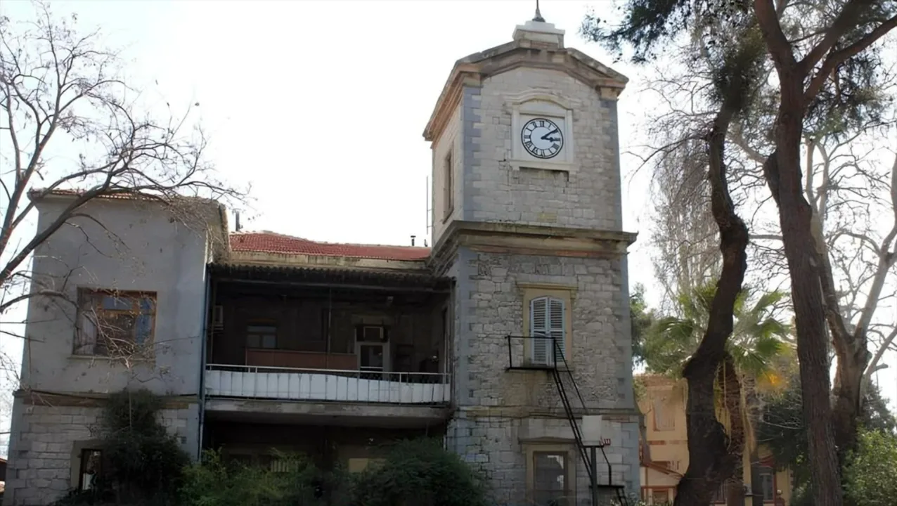 İzmir’in İlk Saat Kulesi