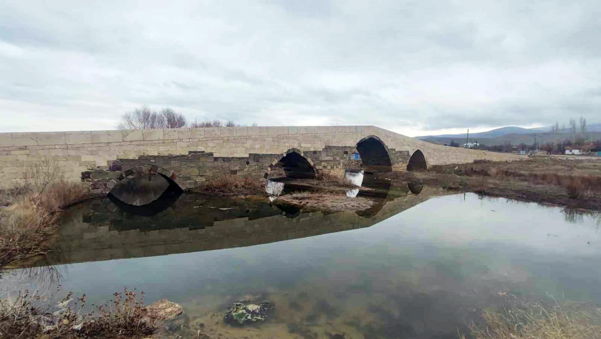 800 Yıldır Yozgat Ve Kırşehir’i Birbirine Bağlıyor