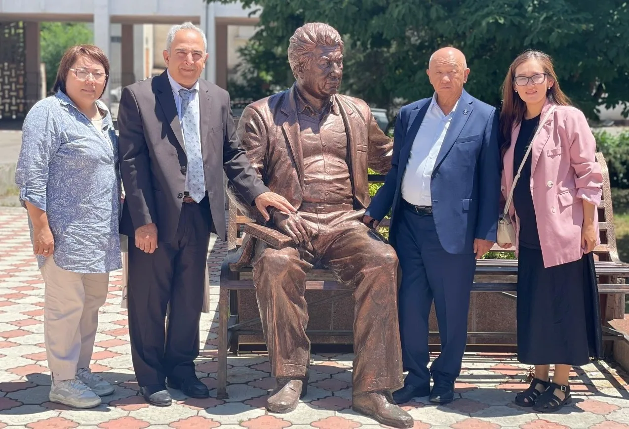 Yenises Dergisi Kırgızistan’dan Türk Dünyasına Tanıtıldı