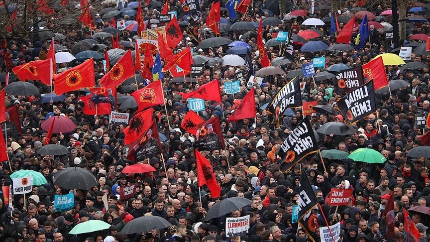 Kosova, bağımsızlığının 18. yıl dönümünü kutluyor