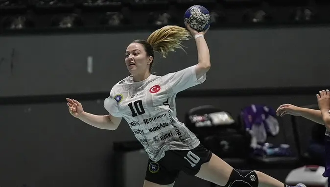 Bursa BB normal sezonu lider bitirdi