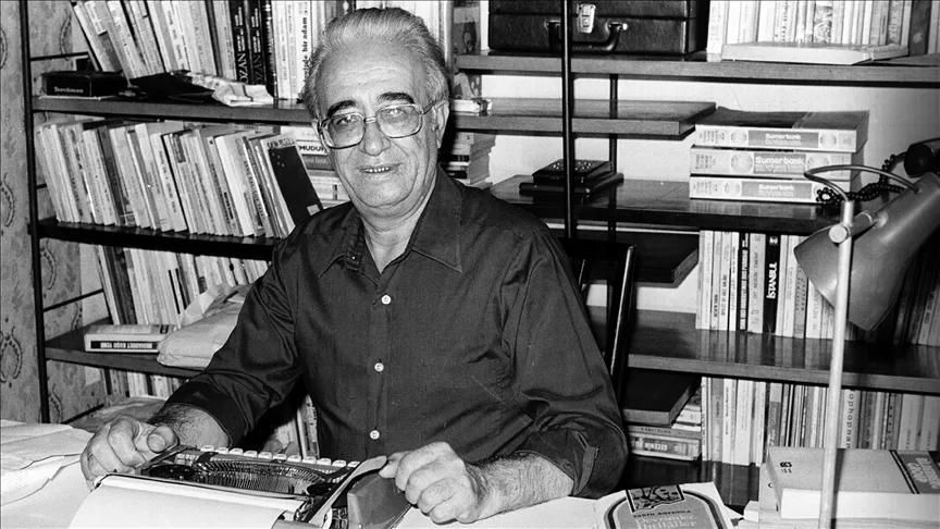 Eserleriyle gençliğe yol gösteren usta kalem: Ahmet Kabaklı