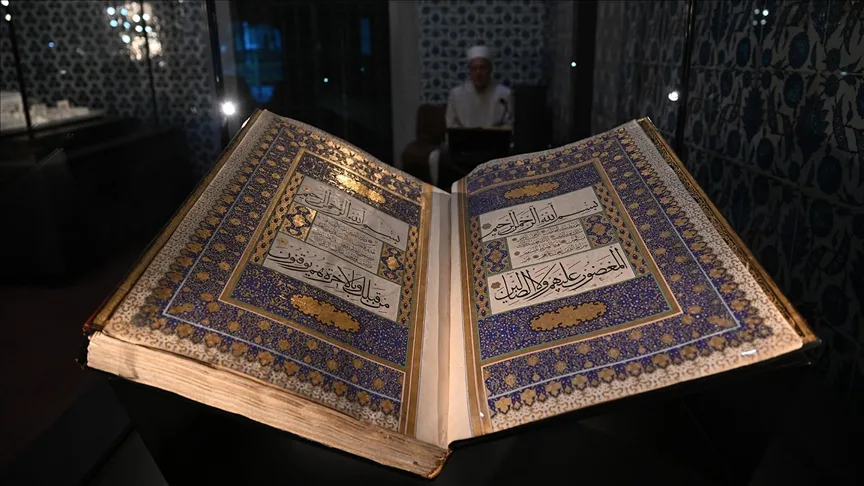 Hattat Ahmet Karahisari Mushafı, Şadırvanlı Sofa’da ziyarete açıldı