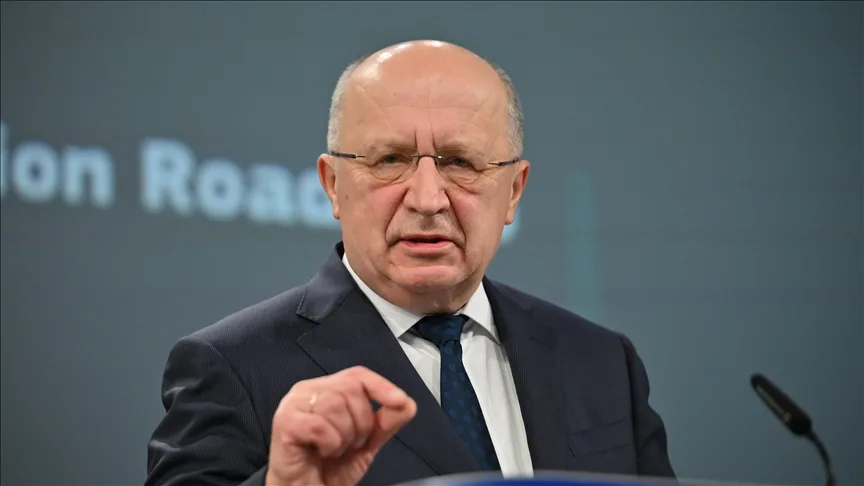 AB Komisyonu üyesi Kubilius, üye ülkeleri “Akdeniz ve Arktik’i” savunmaya çağırdı