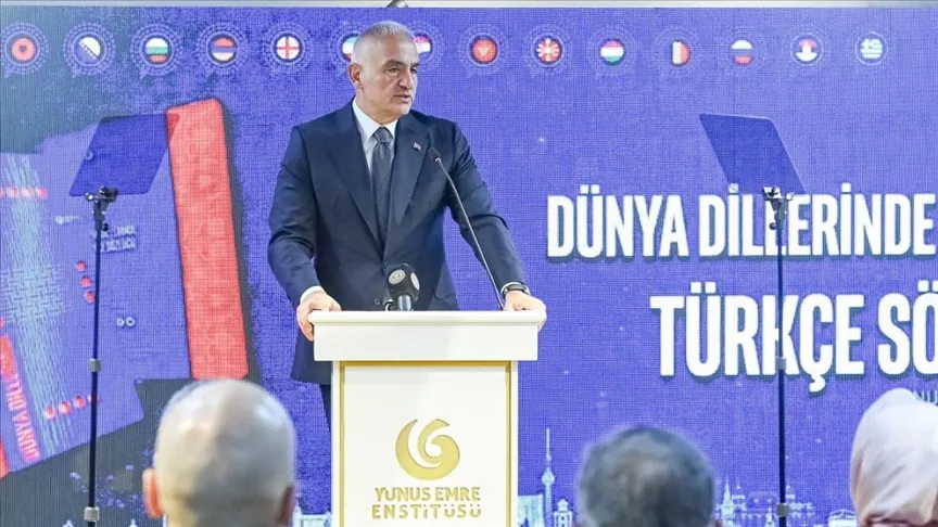 Kültür ve Turizm Bakanı Ersoy, “Dünya Dillerinde Türkçe” sözlüğünü tanıttı