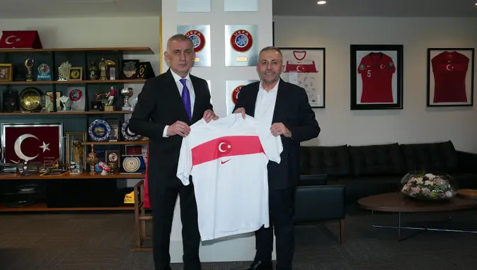 Futbol milli takımlarına yeni sponsor