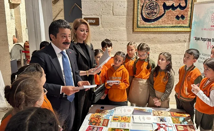 “Türkçenin bayraktarı Aşık Paşa”nın torunları, yazdıkları hikaye ve şiirlerle Türk diline sahip çıkıyor