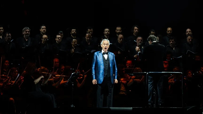 İtalyan sanatçı Andrea Bocelli, İstanbullu hayranlarıyla buluşacak