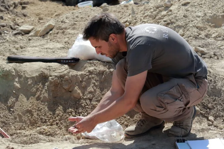 Macaristan’ın Székesfehérvár Kenti Yakınlarında Nadir Bir Avar Dönemi Kılıcı Bulundu