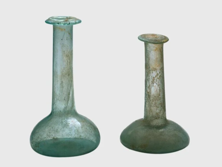 1.900 yıllık Roma dönemine ait merhem kabı