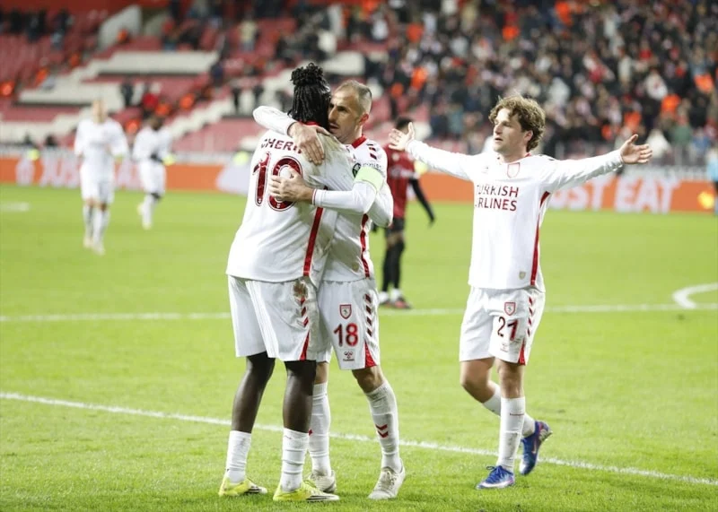 Samsunspor, 4 gollü galibiyetle son 16’da
