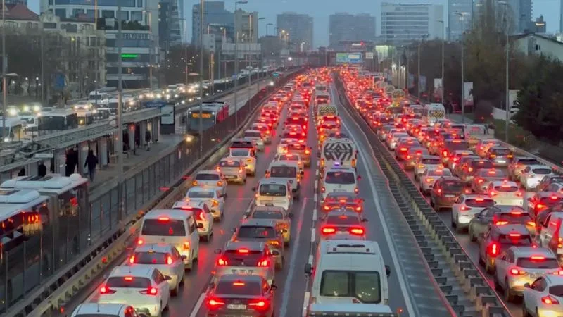 Trafiğe ocakta 144 bin 620 aracın kaydı yapıldı