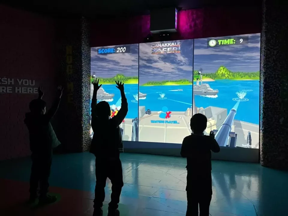 Çanakkale Sergisi Antalya’da Gala Yaptı