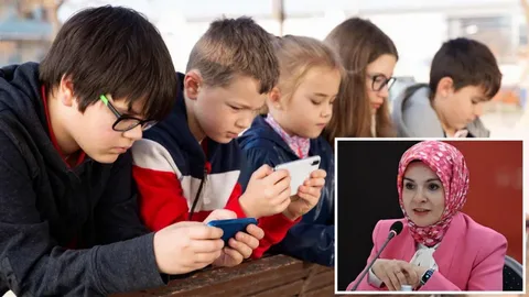 Bakan Göktaş: Çocuklarımızı korumaya yönelik sosyal medya düzenlememizi çok yakında hayata geçiriyoruz