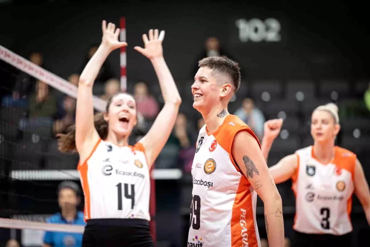 Sultanlar Ligi: Eczacıbaşı Dynavit: 3 Nilüfer Belediyespor Eker: 0