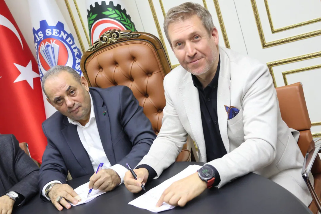 MMK Metalurjide Sözleşme Sevinci Yaşanıyor