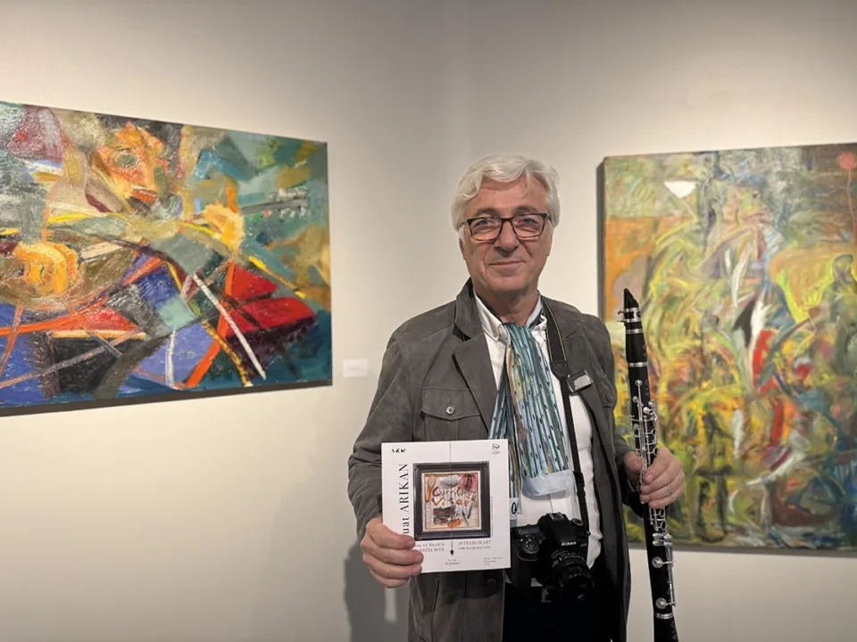 “Ses ve Renkle Sanatta 50 Yıl” sergisi AKM’de sanatseverlerle buluştu