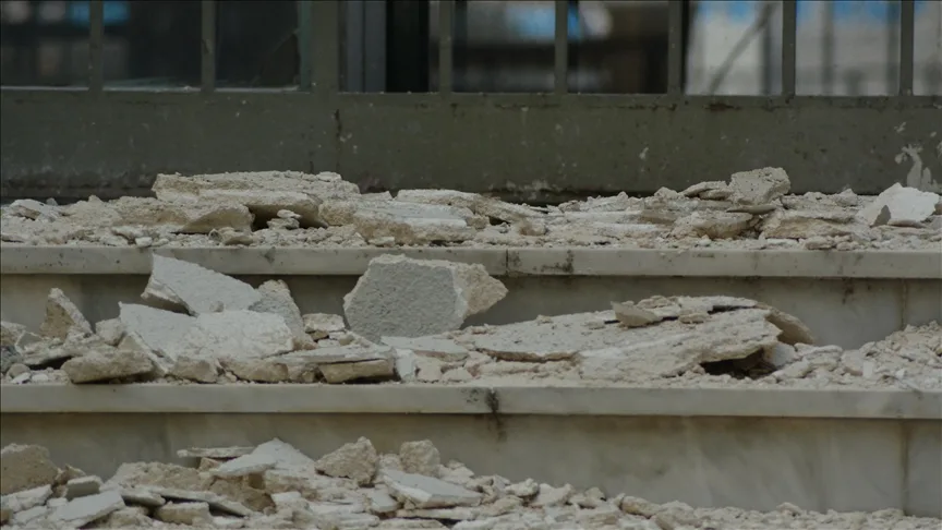 Yunanistan’da 5,3 büyüklüğündeki depremde 140’tan fazla binanın hasar gördüğü tespit edildi