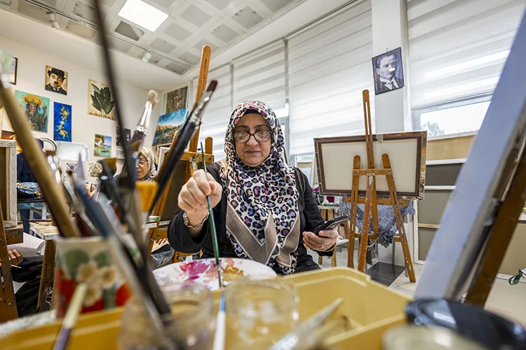 İkinci baharlarında tanıştıkları resimle hayata tutunuyorlar