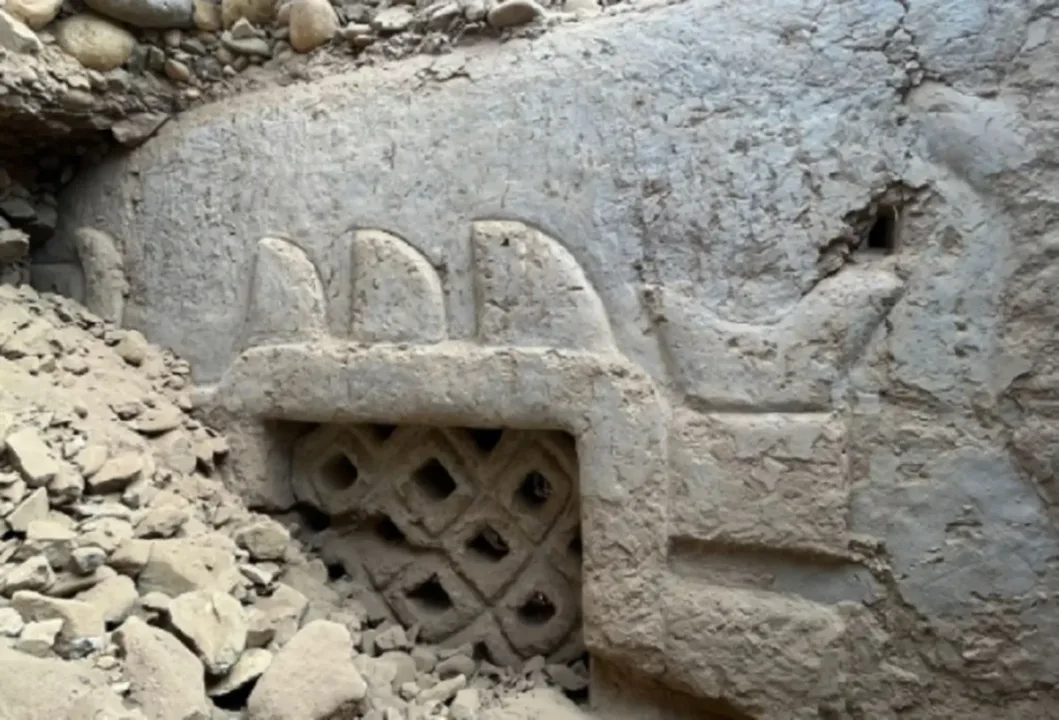 Peru’da Keşfedilen 4.000 Yıllık 3D Duvar Resmi