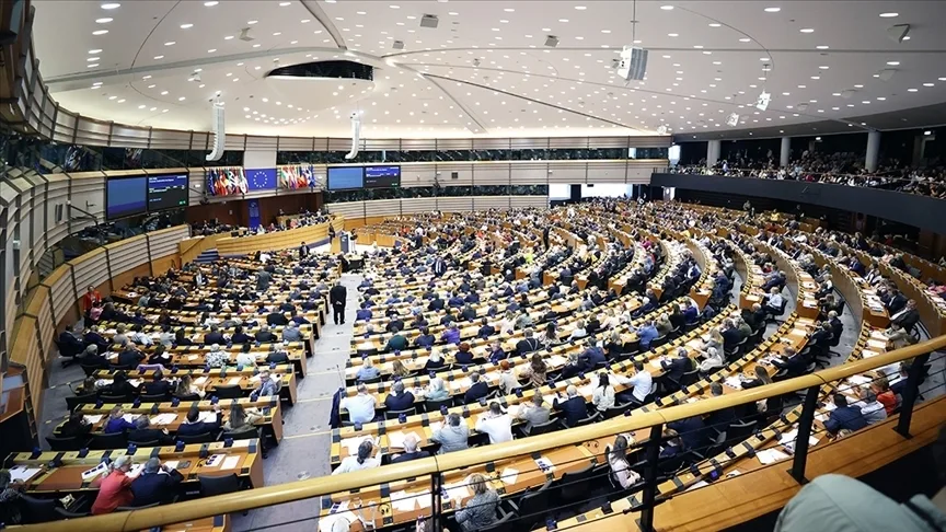 AP’de Polonyalı vekilin Kallas’a yönelik eleştirilerine “Yahudi karşıtlığı” nitelemesi