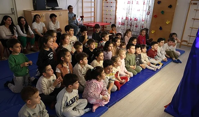 Minikler Hacivat ve Karagöz ile Buluştu