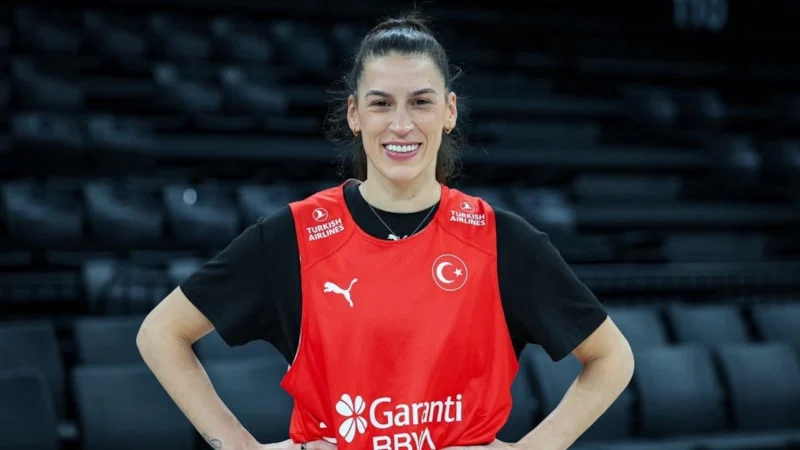 Sevgi Uzun: Ay-yıldızlı forma her zaman zirvede