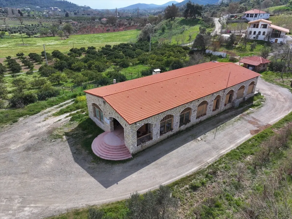 Zeytinyağı Kütüphanesi Açıldı