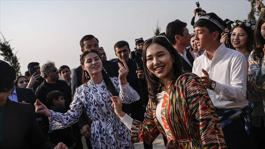 Hataylı depremzedeler, Özbekistan’da Nevruz Bayramı kutlamalarına katıldı