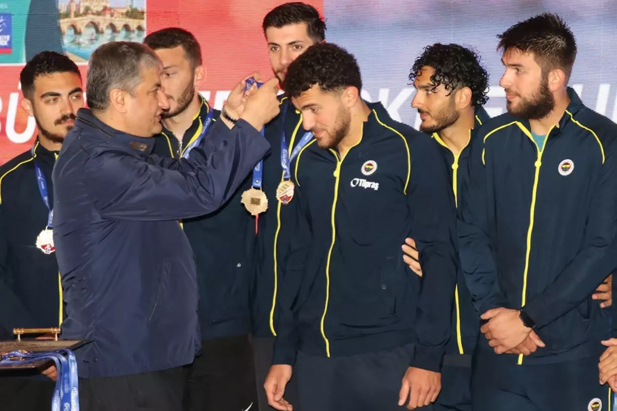Türkiye Kupası Kürek Yarışları’nda birinci Fenerbahçe