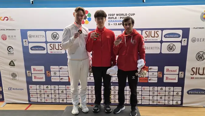 Buğra Selimzade’den bronz madalya