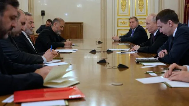 Rusya Devlet Başkanı Putin, İran Dışişleri Bakanı Arakçi ile görüştü