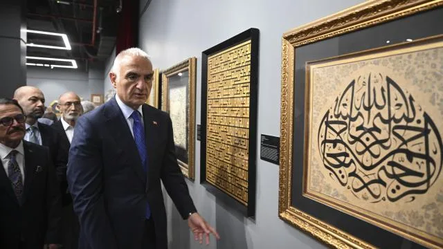 Bakan Ersoy: Fuadname emeğin ve sanat anlayışının ifadesidir