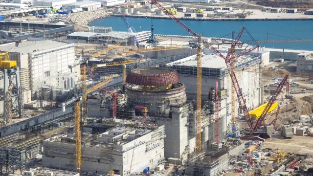 Akkuyu NGS’nin 2. Güç Ünitesinde iç koruma kabuğunun 6. katmanı kuruldu